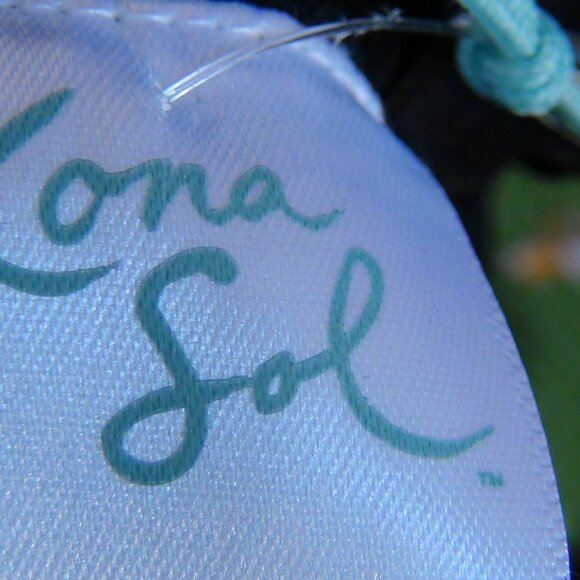 Kona Sol Pucker Textured Square Neck One Piece Swimsuit Black S, M, L - Picture 9 of 9